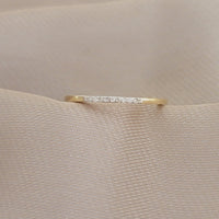 14k Diamond Half Eternity Simple Wedding Band (0.07 Ct tw).