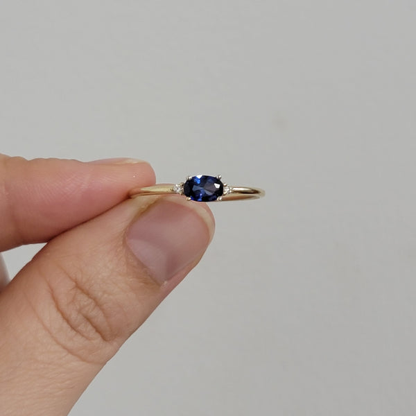 Oval Cut Blue Sapphire And Diamond Engagement Ring, 14K Vintage Solitaire Sapphire Ring, Three Stone Engagement Ring, Anniversary Gift