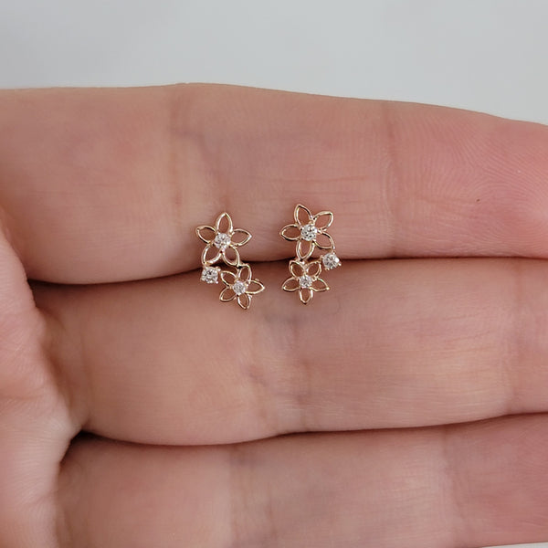 14k Gold Diamond Flower Earrings, Dainty Gold Earrings, Minimalist Earrings, Cute Earrings, Flower Earrings, Girls Earrings