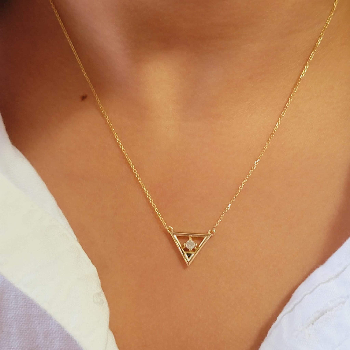 Trillion Diamond Necklace, 14K Gold Diamond Necklace, Diamond Triangle Necklace, Geometric Diamond Necklace, Charm Pendant Necklace, Rose