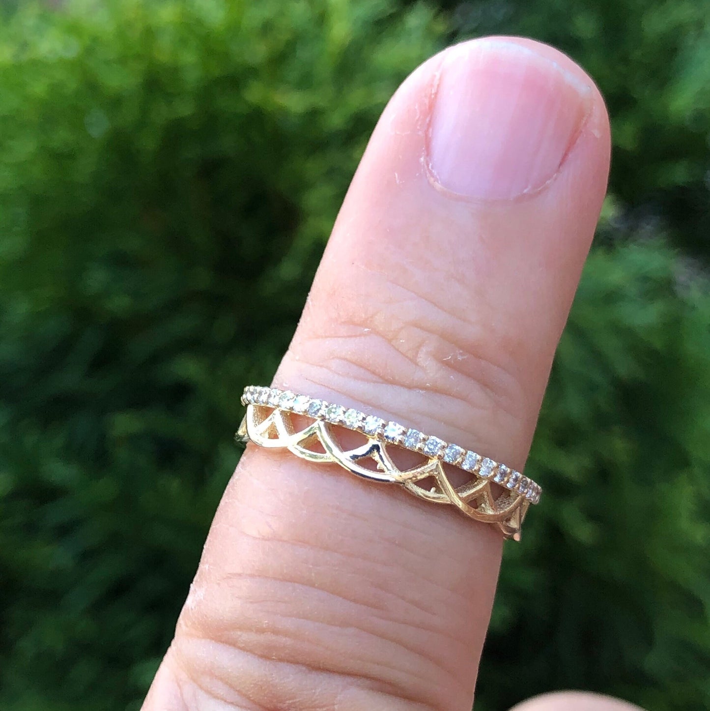 14k Celtic Knot Diamond Wedding Ring