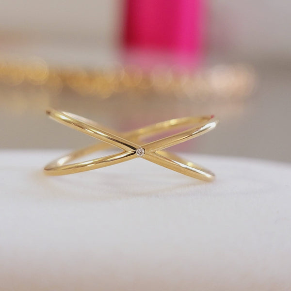 14k Gold Elegant Crisscross  Ring with Diamond Accent