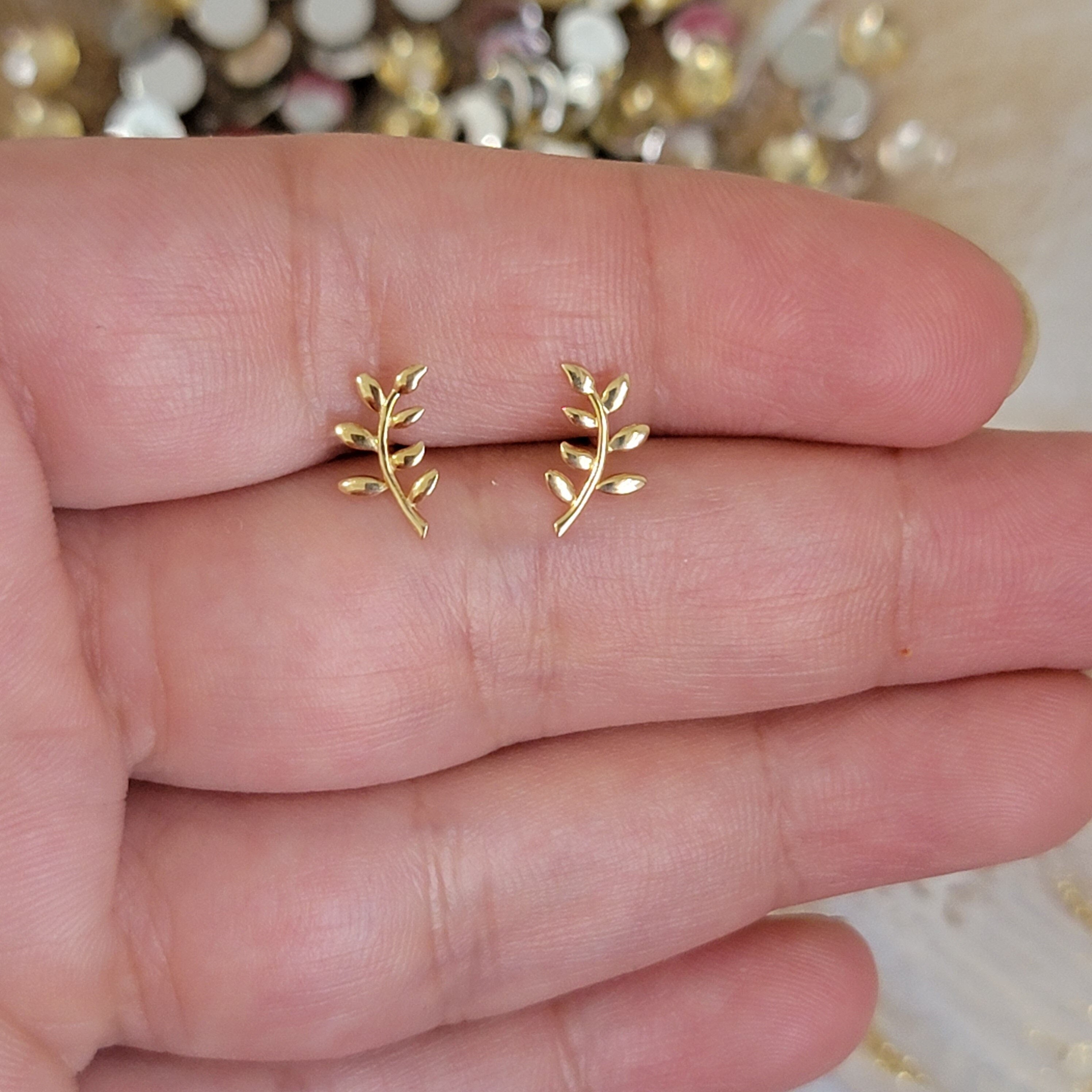 Dainty gold shops stud earrings