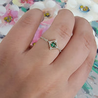 Gold Chain Ring, Emerald and Diamond Ring, 14k Emerald Ring, Gold Emerald and Diamond Ring, Gemstone Ring, Personalized Ring