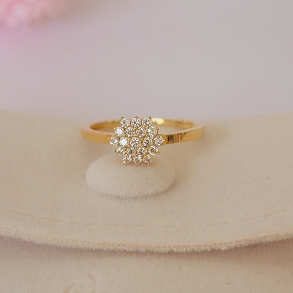 14kSolid Gold Natural Diamond 0.20Ct Minimalist Stackable Ring, Dainty Multi Stone Bridal Ring, Minimalist Diamond Flower, Anniversary Gift