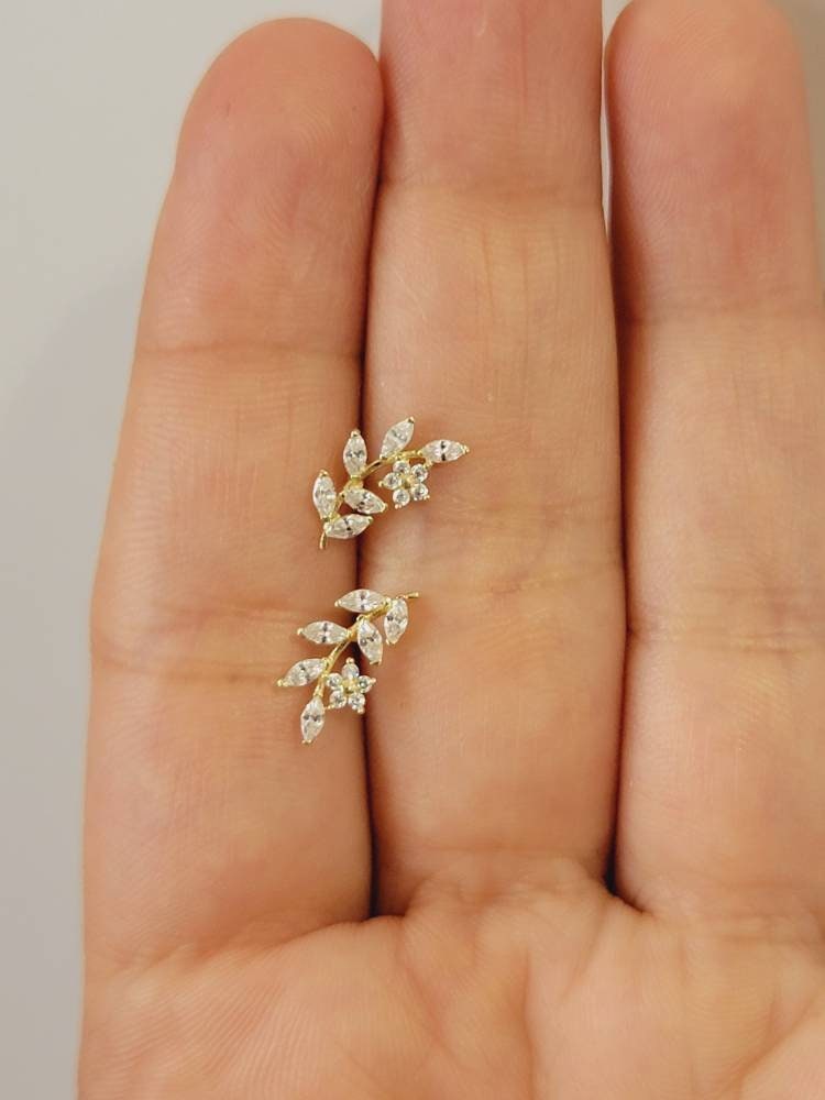 Trendy Leaf Diamond Earrings, Flower Earrings, Diamonds Earrings, Flower Stud Earrings, Women Earrings, Gold Studs, Diamond Studs, Earrings