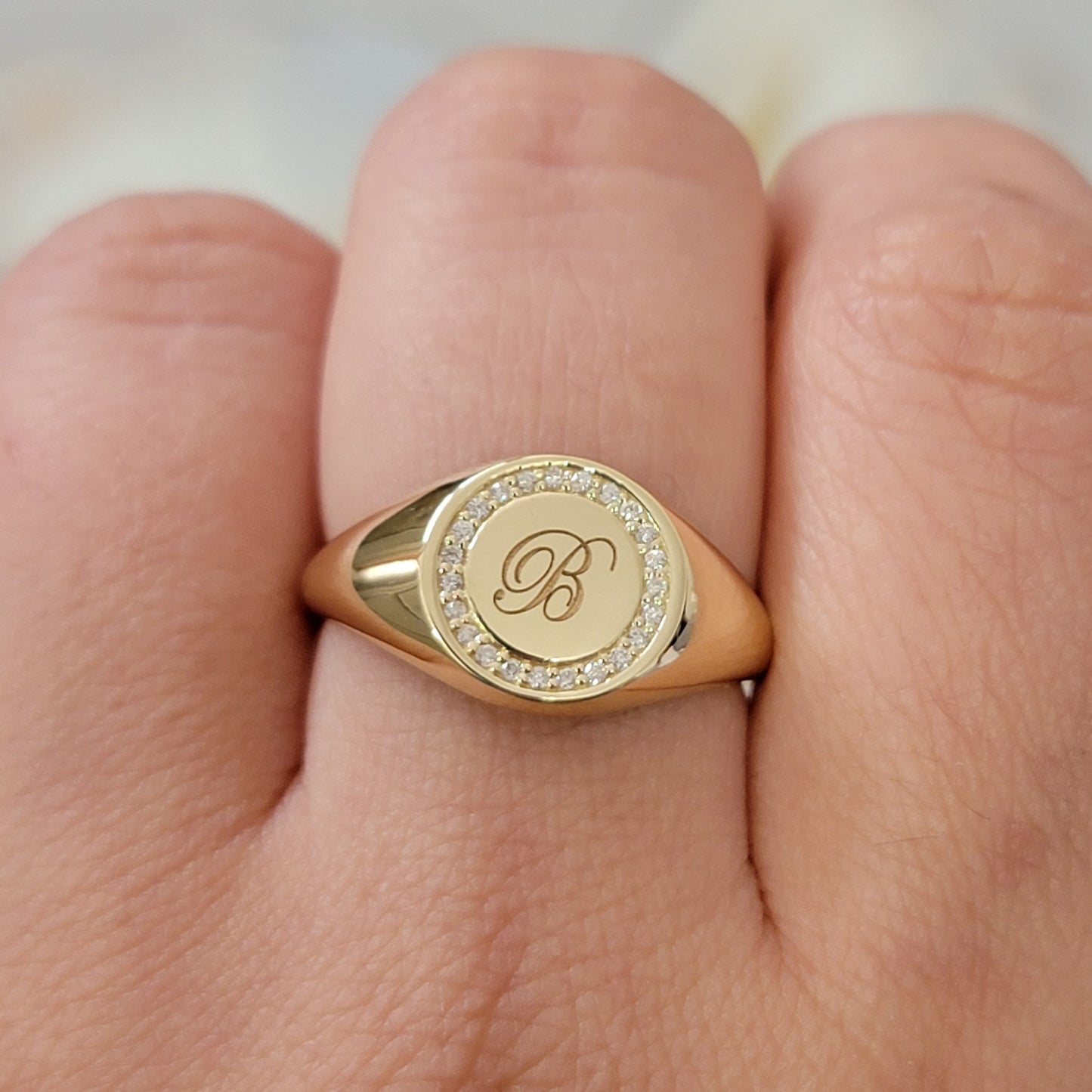 Personalized Diamond Signet Ring in 14k Gold  /Signet Diamond Ring For Women/Initial Ring/Monogram Ring/ Letter Engraved Ring