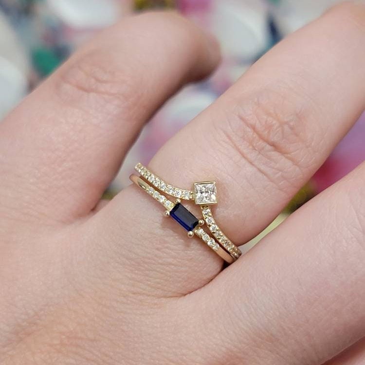 14k Gold Blue Sapphire and Diamond Ring